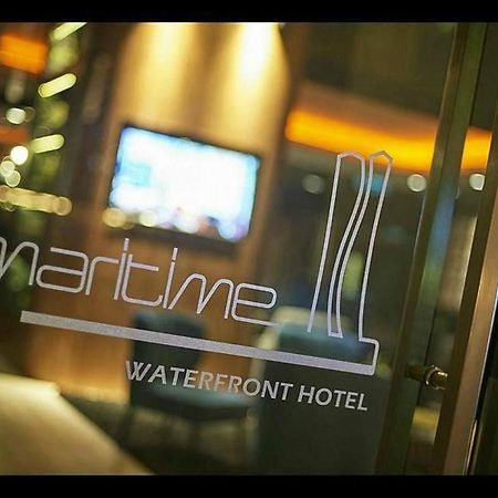 Maritime Luxury Suites George Town Buitenkant foto