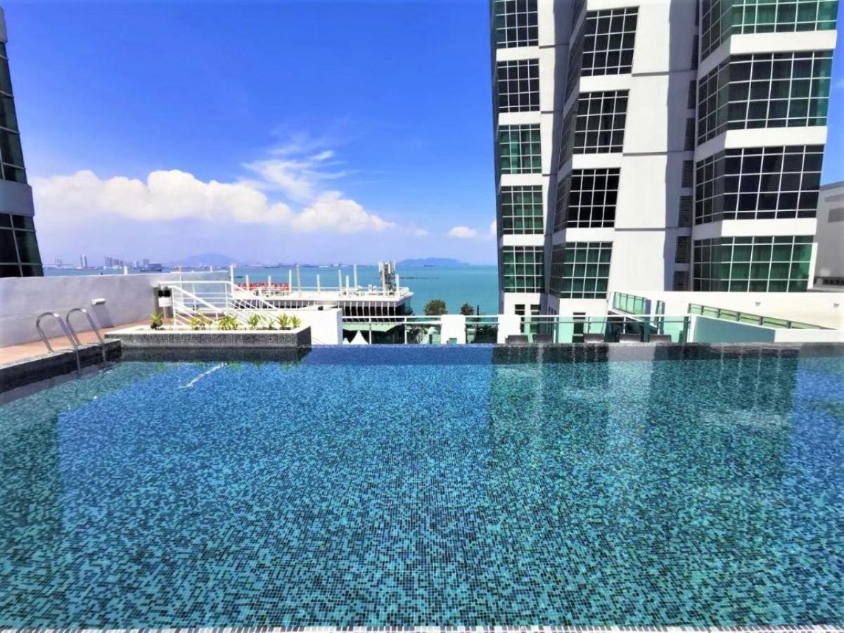 Maritime Luxury Suites George Town Buitenkant foto